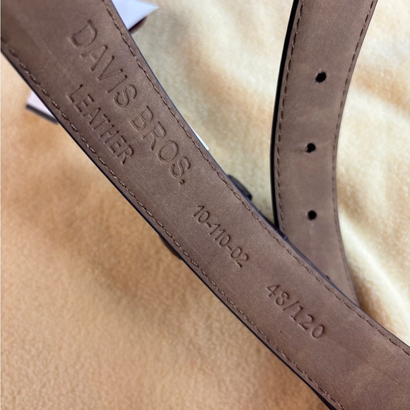 Davis Brothers Brown Leather Belt Men’s size 48/120 design Big & Tall New - Picture 6 of 7